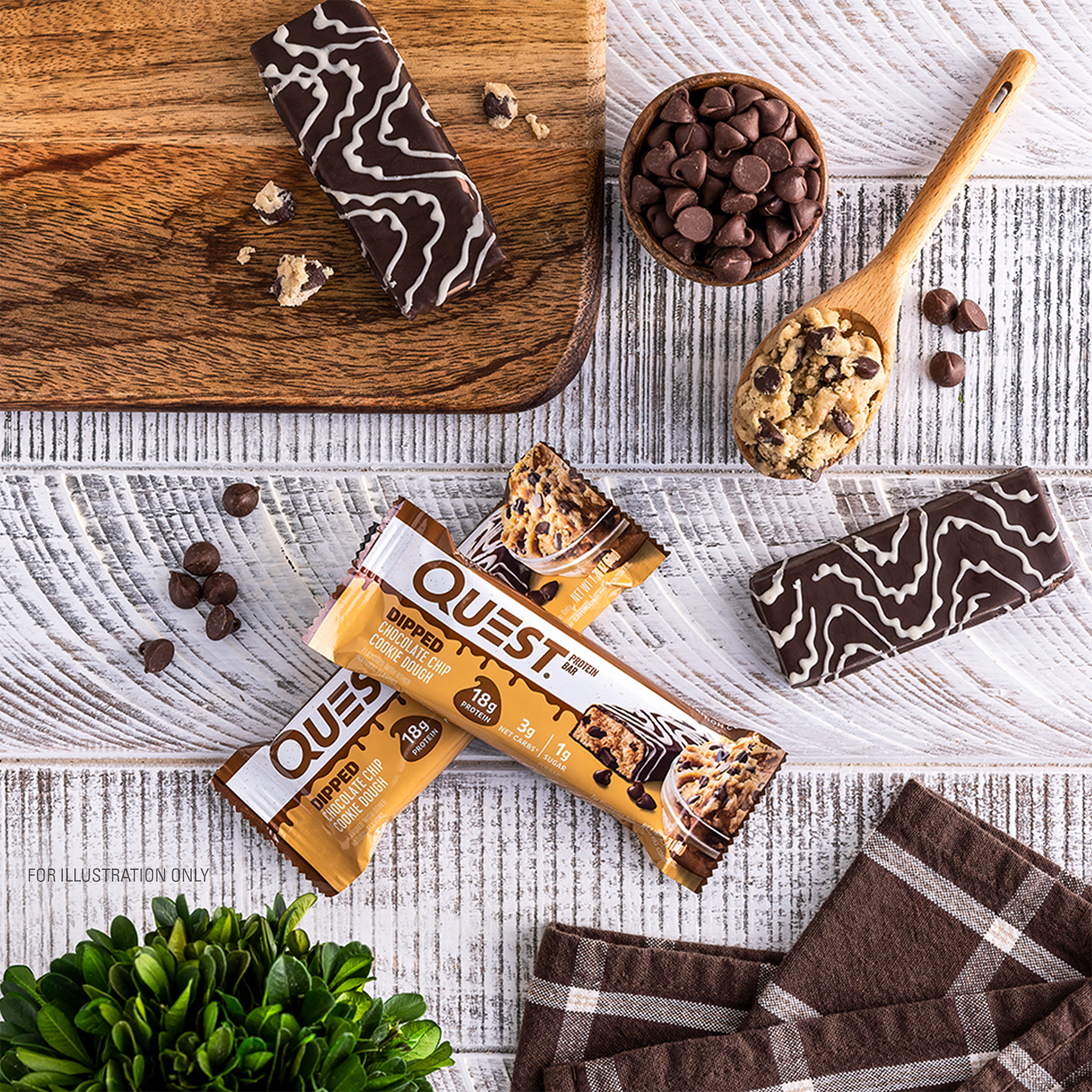 dipped-chocolate-chip-cookie-dough-protein-bar-s8 qst-012268_dipped-chocolate-chip-cookie-dough-protein-bar_7.png